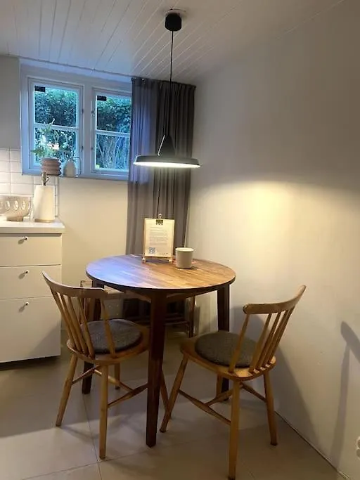 Cozy Studio Apartment In Göteborg 0*,  Švédsko