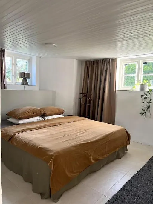 Cozy Studio Apartment In Göteborg 0*,